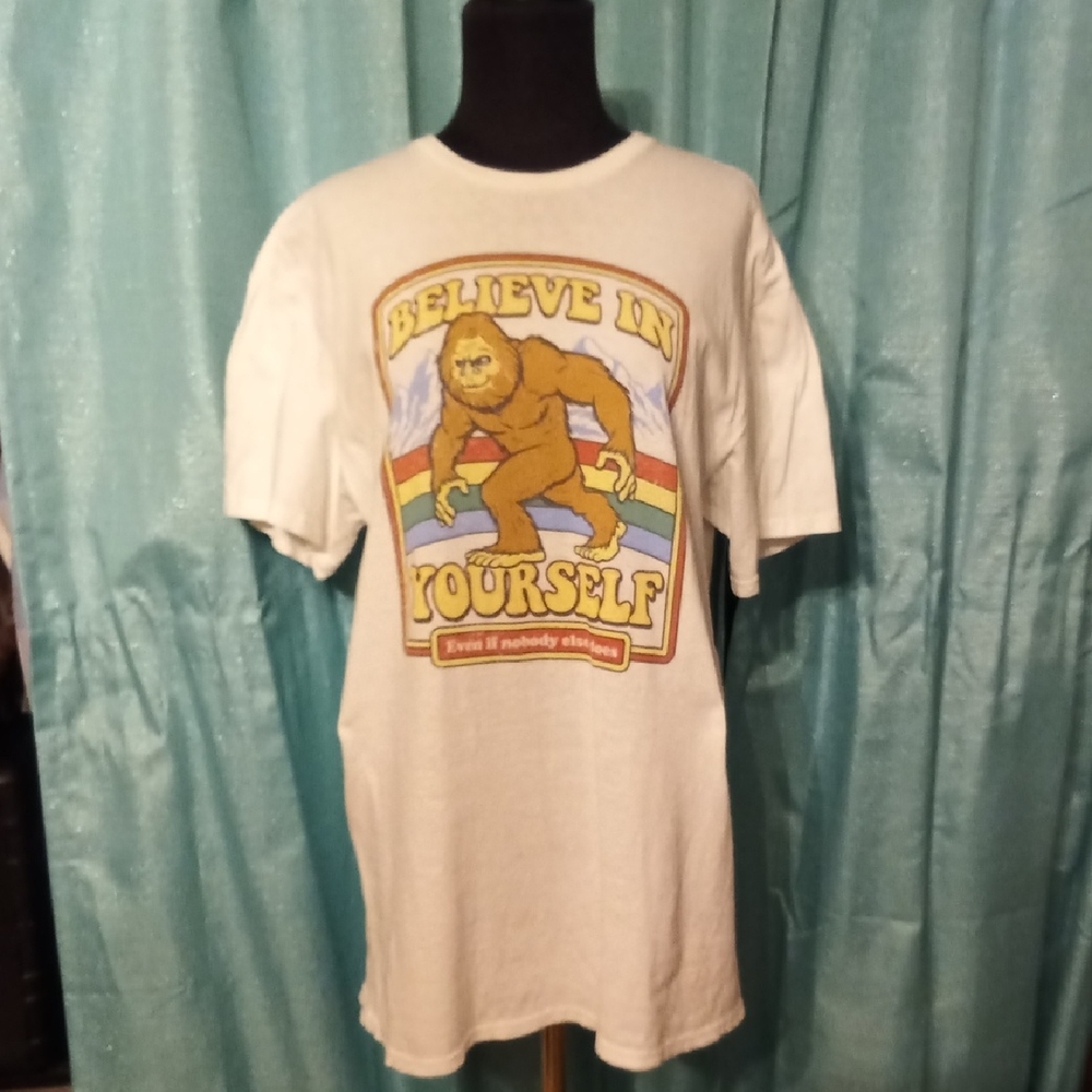 Cream Graphic Short Sleeve Tee